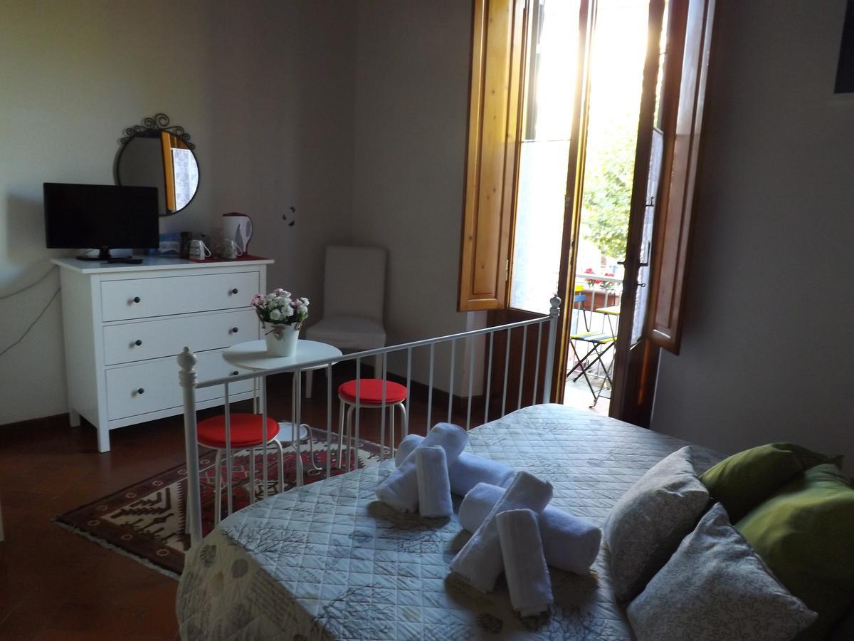 B&B Central Toma 2 Montecatini Terme Eksteriør billede